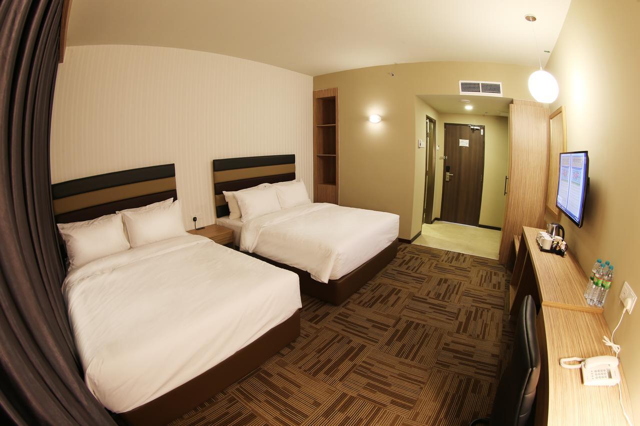 Hotel Sem9 Senai à Kulai Extérieur photo